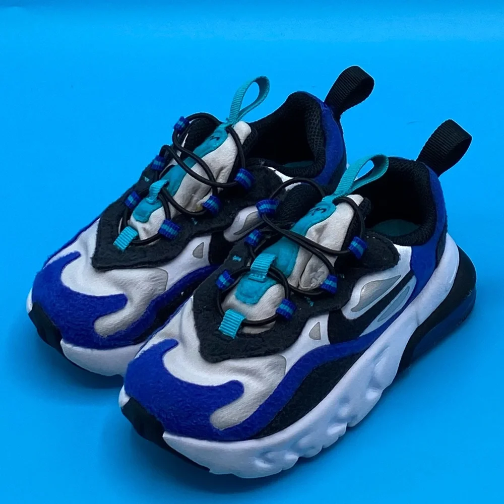 Nike Air Max 270 RT